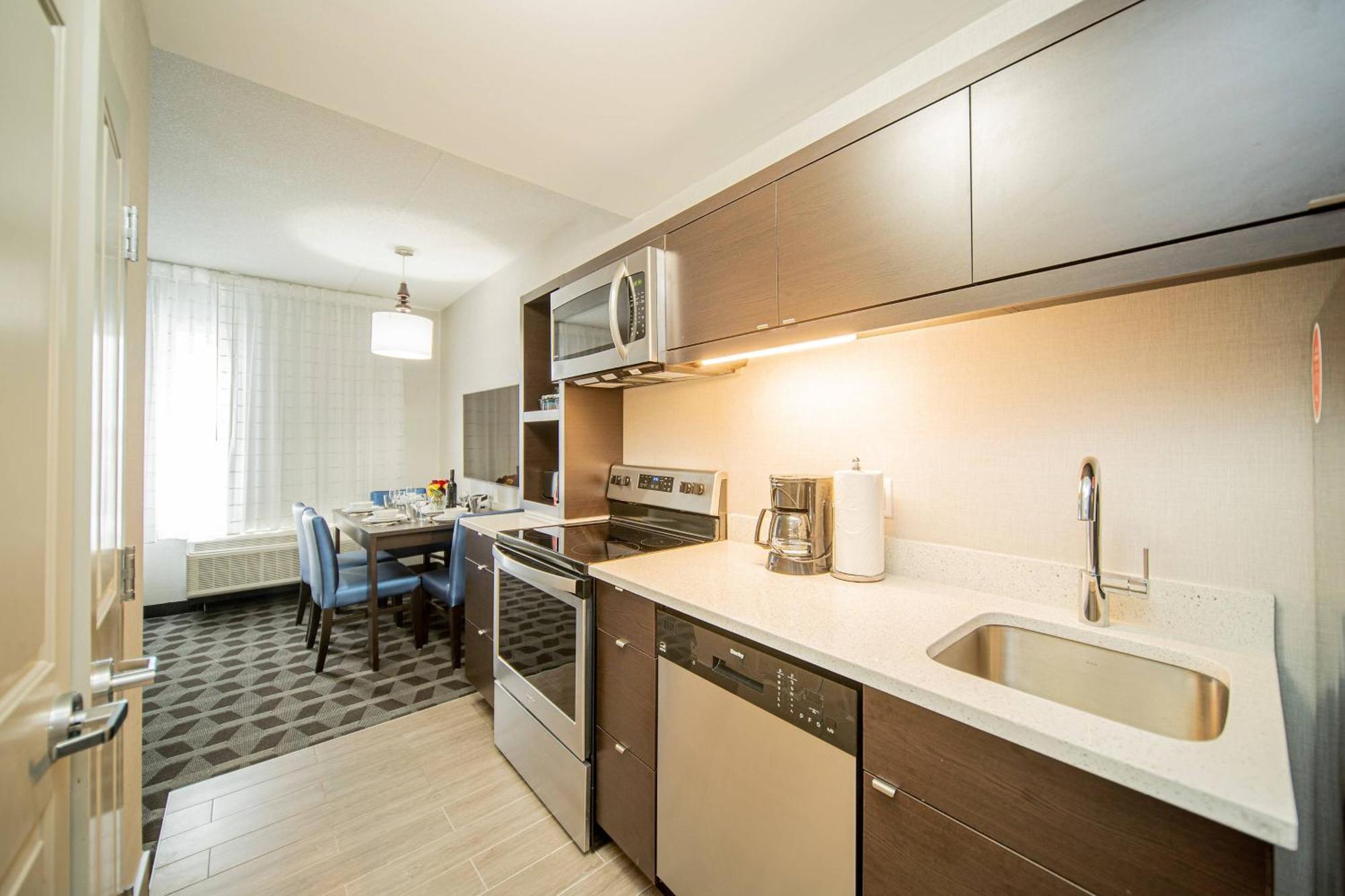 Towneplace Suites By Marriott Brantford And Conference Centre Екстер'єр фото